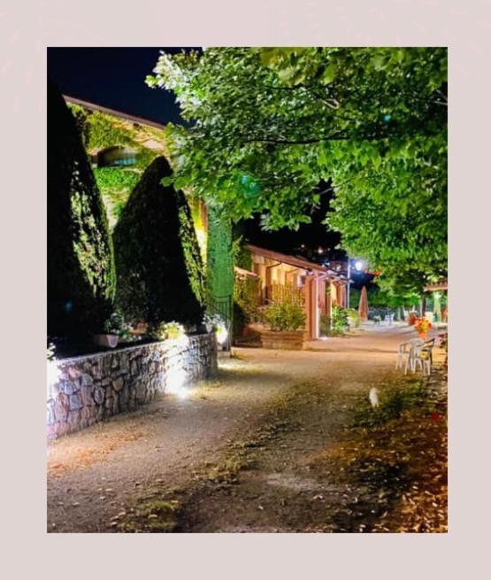 Willa Residenza Le Querce Trilocale Fossato di Vico Zewnętrze zdjęcie