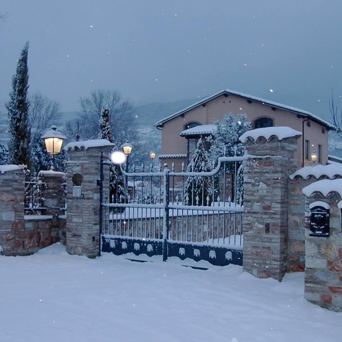 Willa Residenza Le Querce Trilocale Fossato di Vico Zewnętrze zdjęcie