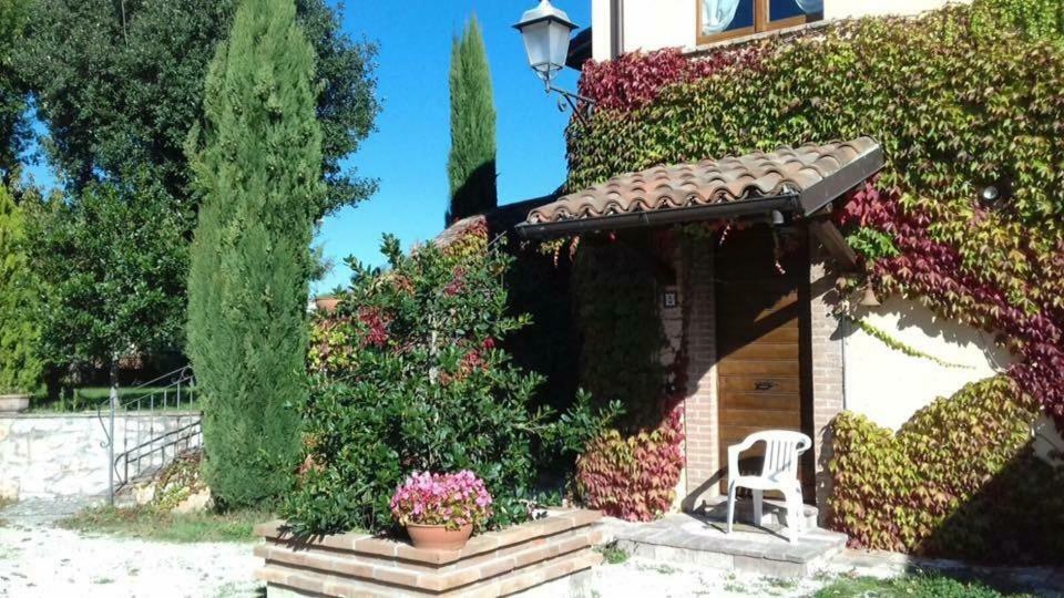 Willa Residenza Le Querce Trilocale Fossato di Vico Zewnętrze zdjęcie