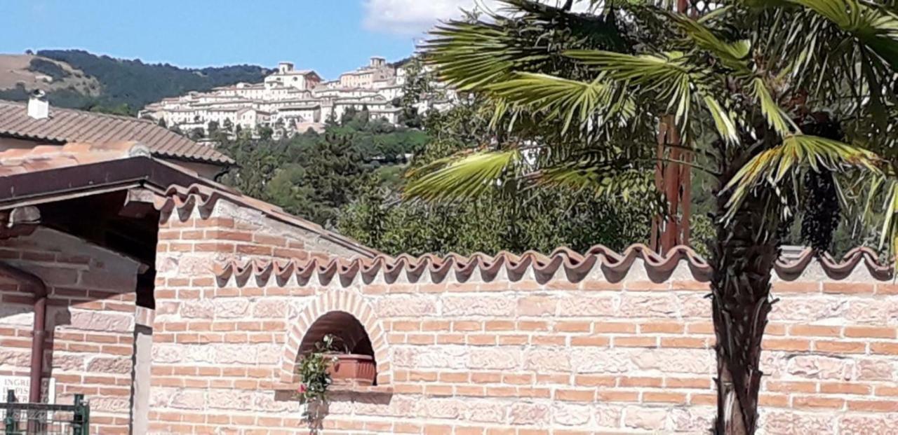 Willa Residenza Le Querce Trilocale Fossato di Vico Zewnętrze zdjęcie